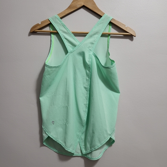 Ivivva Lululemon Girls Flyaway Yoga Tank Size 12 - Picture 2 of 7